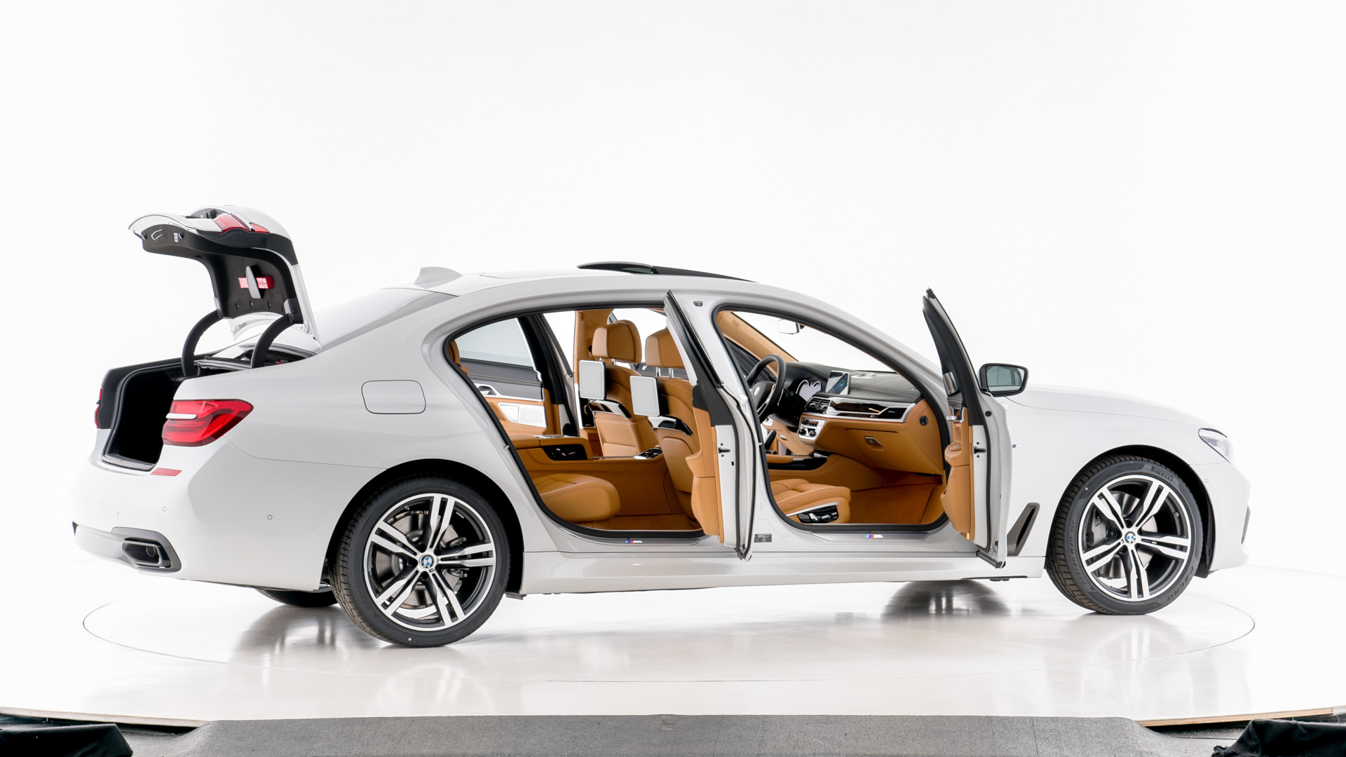 Xcite Automotive Acquires Car Studio Pros